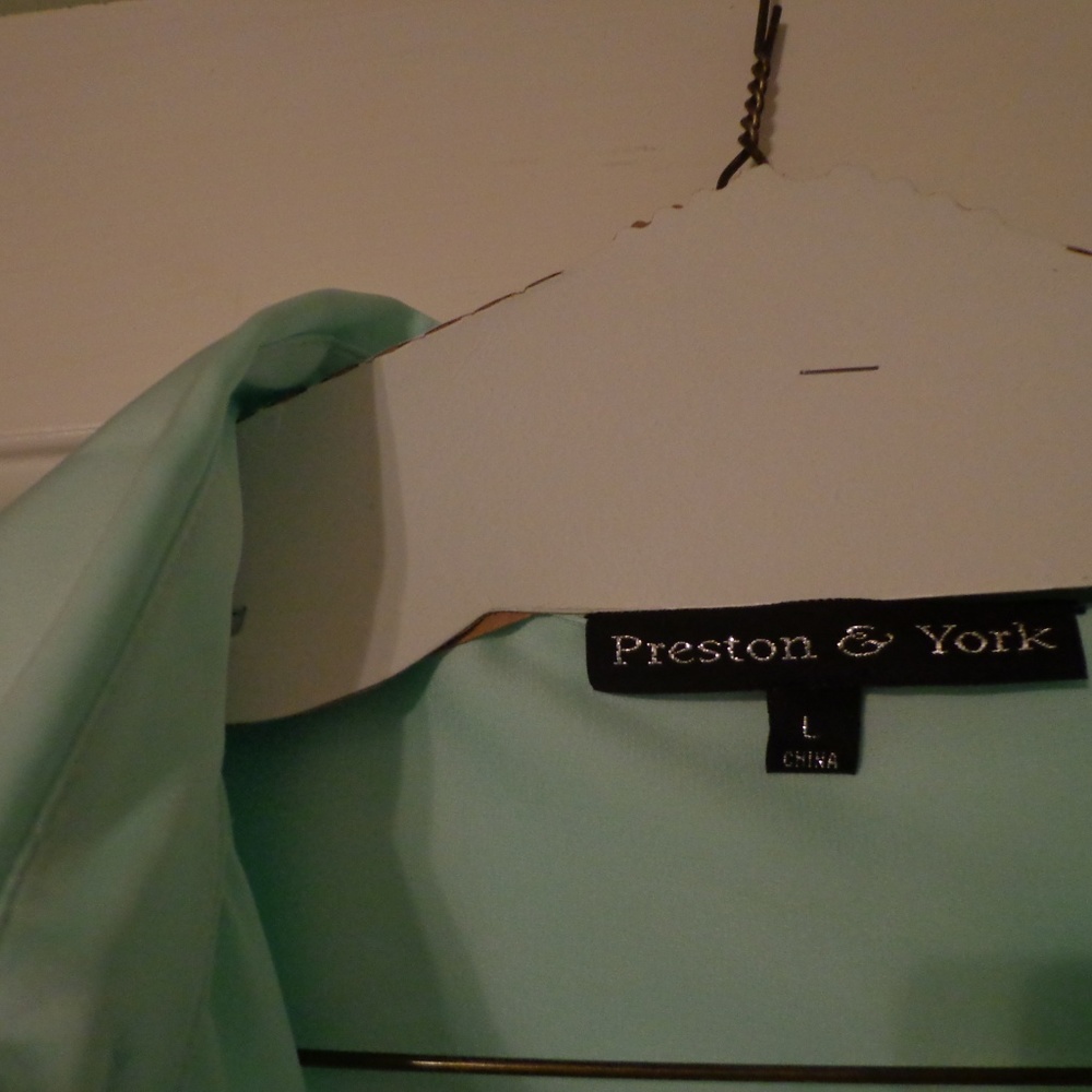 Preston York Blouse - Picture 3 of 3